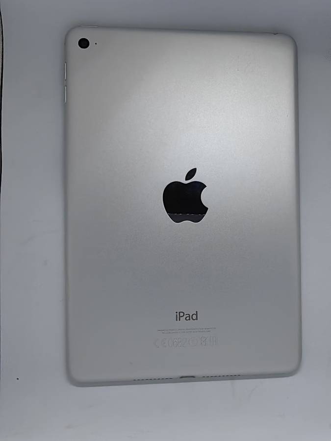 Apple iPad mini 4 128gig ,
