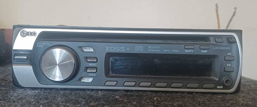 LG CD ,MP3 CAR RADIO
