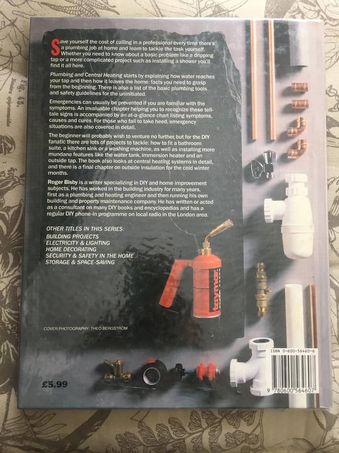 Hamlyn Practical DIY Guides: Plumbing & Central Heating - Roger Bisby