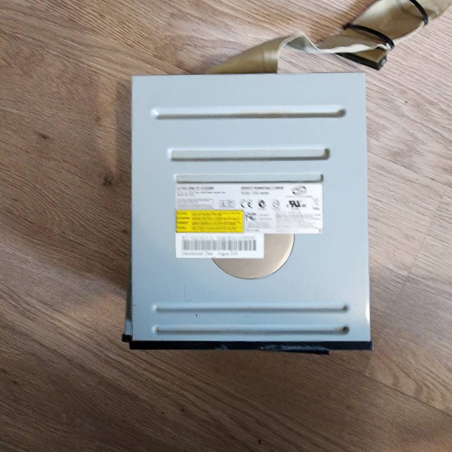 PC CD DRIVES - UNTESTED
