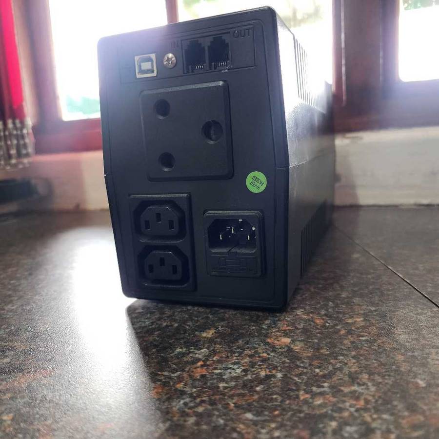 RCT 650VA 360W UPS