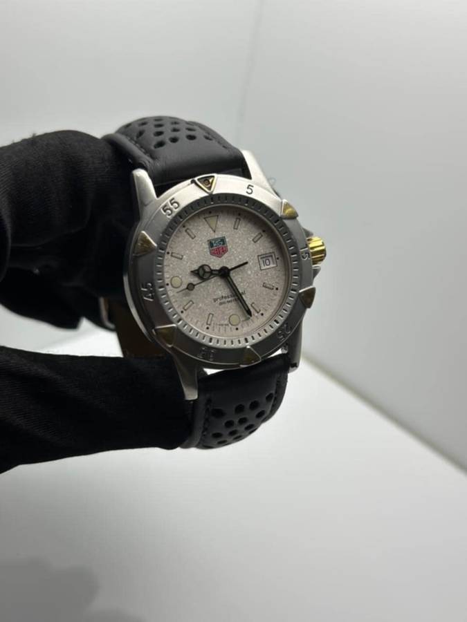 TAG Heuer Professional 200