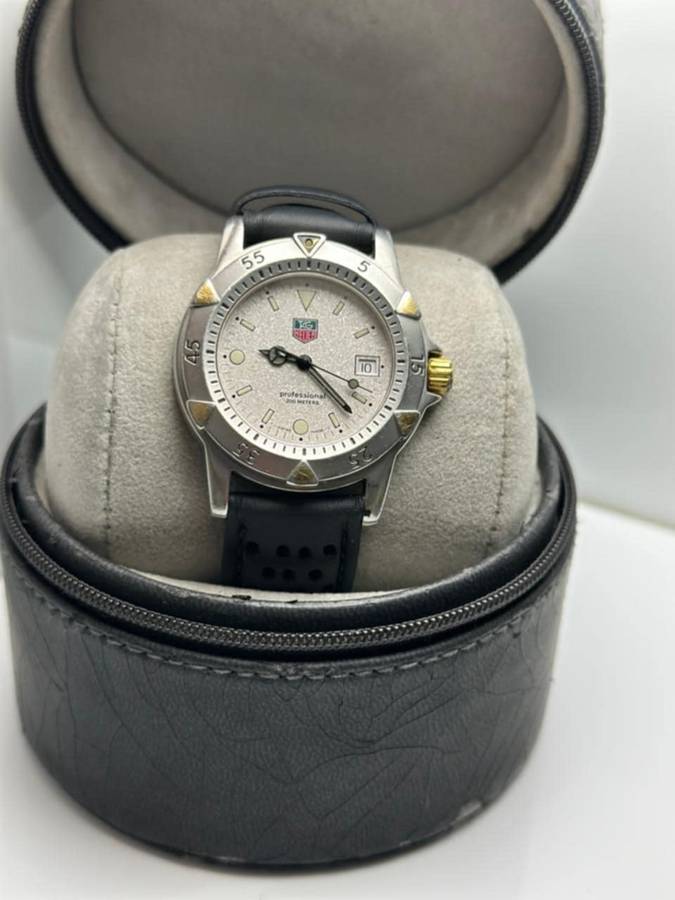 TAG Heuer Professional 200