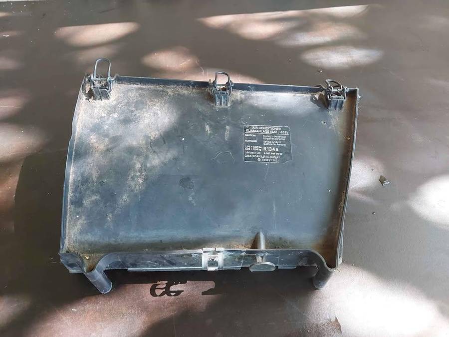Used Mercedes W203 Cabin Filter housing P/N A2038170921