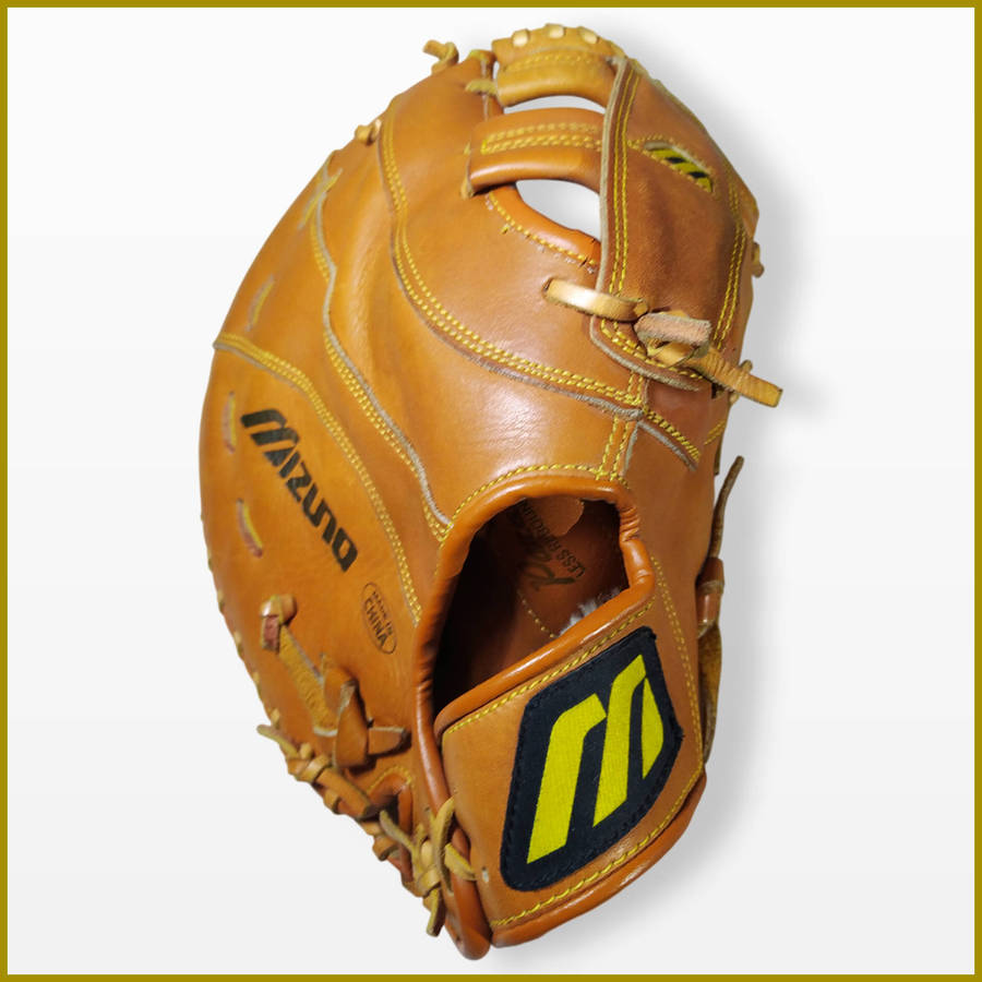 Power Close Mizuno Baseball Glove And Baseball
