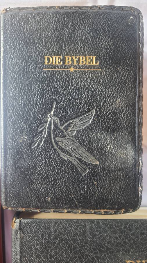 #14 - SCARES OLD JOB LOTT OF BIBLES - ONE WITH MOROCAN LEATHER BINDING