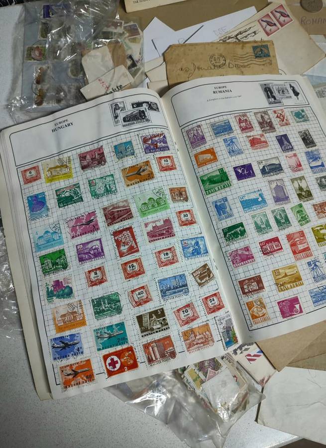 LARGE STAMP COLLECTION - SOMETHING OF EVERYTHING