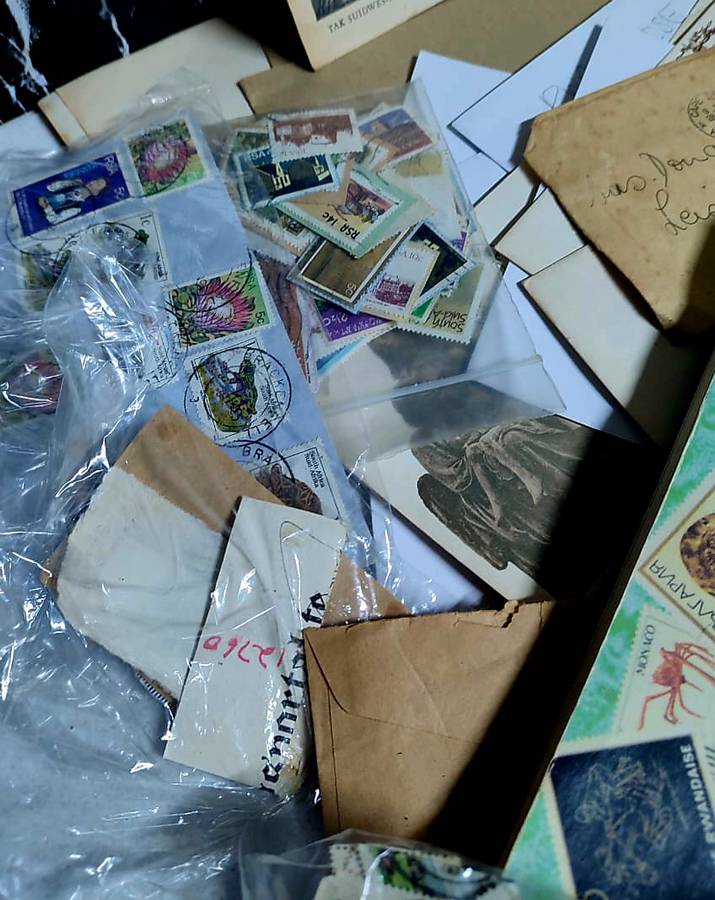 LARGE STAMP COLLECTION - SOMETHING OF EVERYTHING