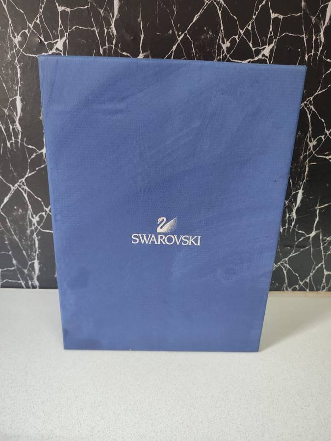 SWARVOSKI - RETAIL R7220,00 - STUNNING CRYSTAL GUT CHAMPER GLASS