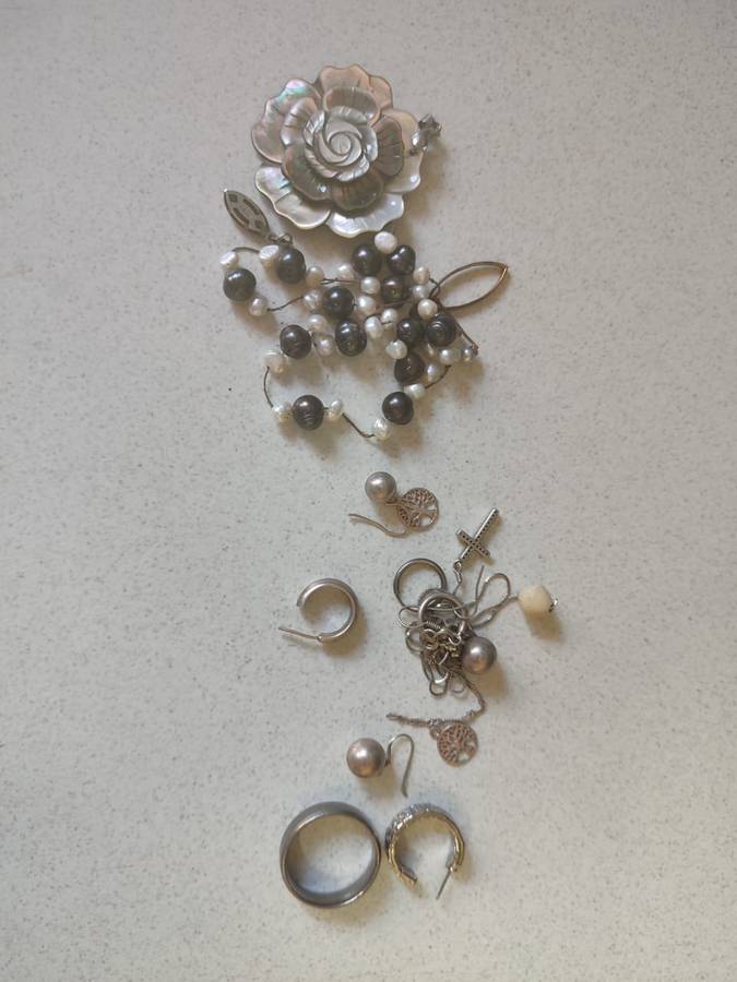 .975 - 925 SILVER JEWELLERY JOB LOTT UP FOR GRABS !