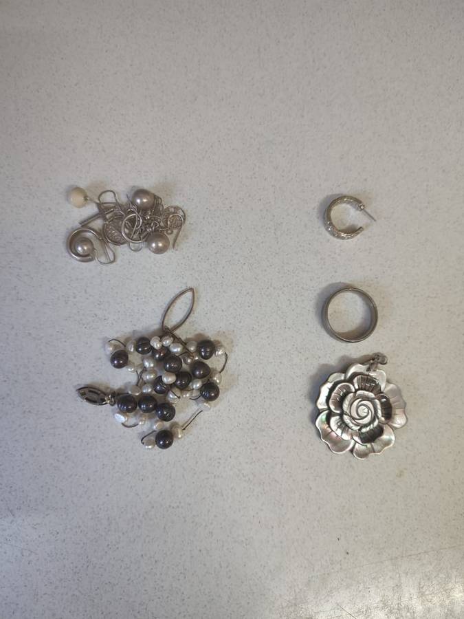 .975 - 925 SILVER JEWELLERY JOB LOTT UP FOR GRABS !