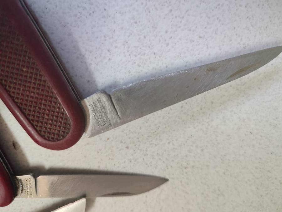 LARGE COLLECTION OF KNIFES - SOME SWISS POCKECT KNIFES - SHEFFIELD - AND GERMAN