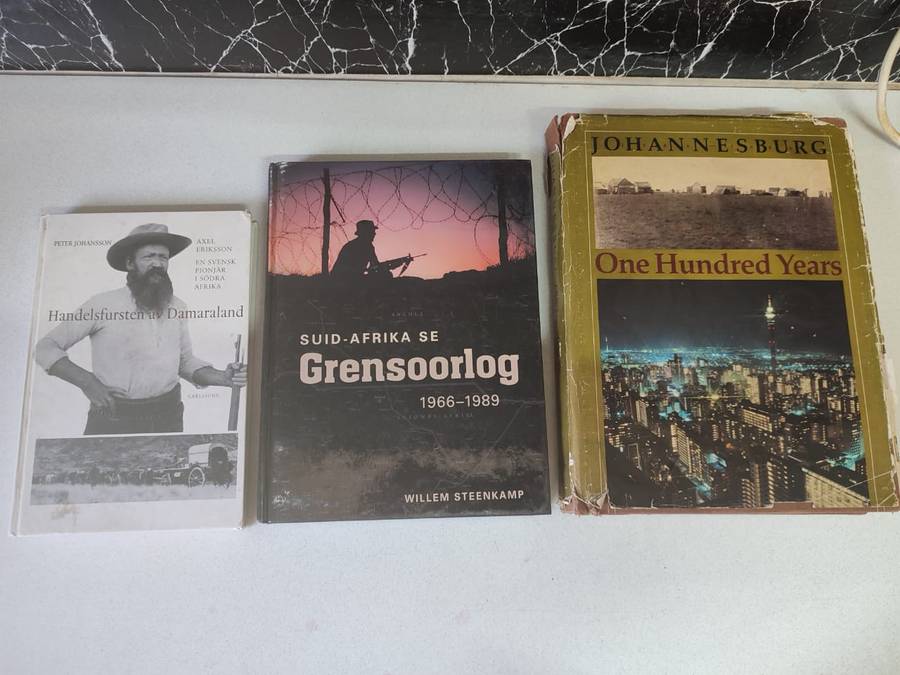 STUNNING AFRICANA AND GRENSOORLOG BOOK JOBLOTT