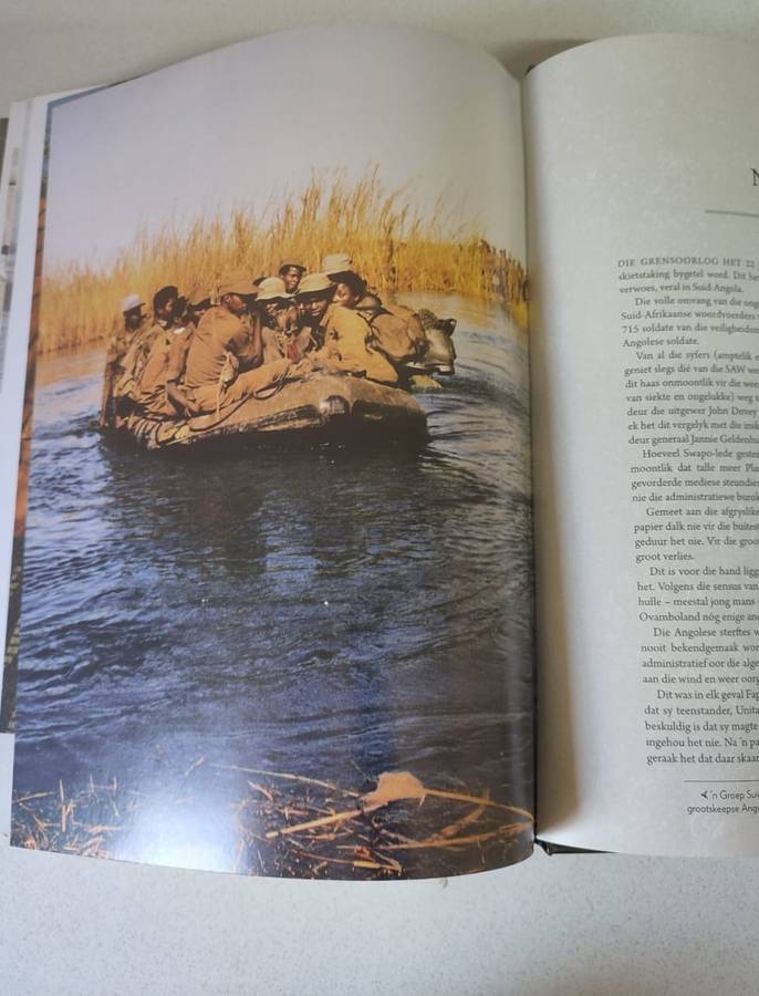 STUNNING AFRICANA AND GRENSOORLOG BOOK JOBLOTT