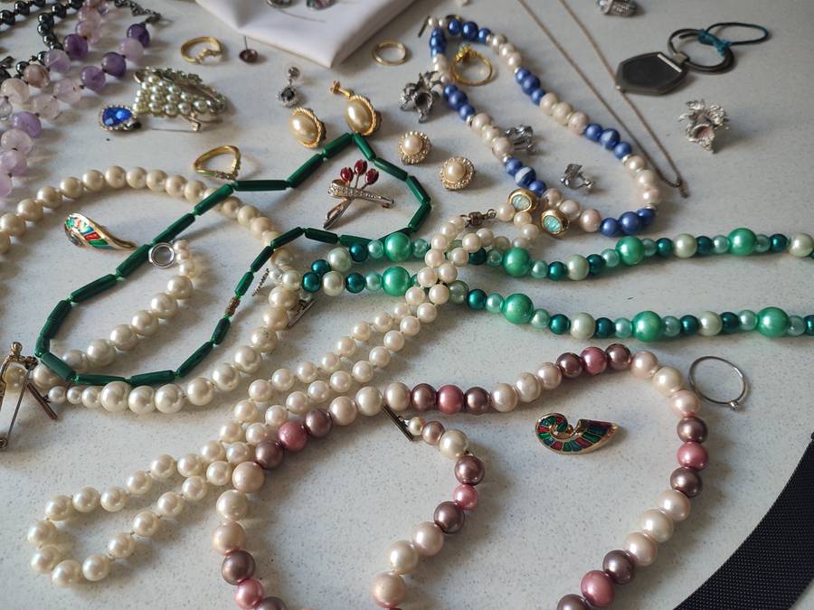 #10 JOBLOTT OF JEWELLERY UP FOR GRABS !!!!