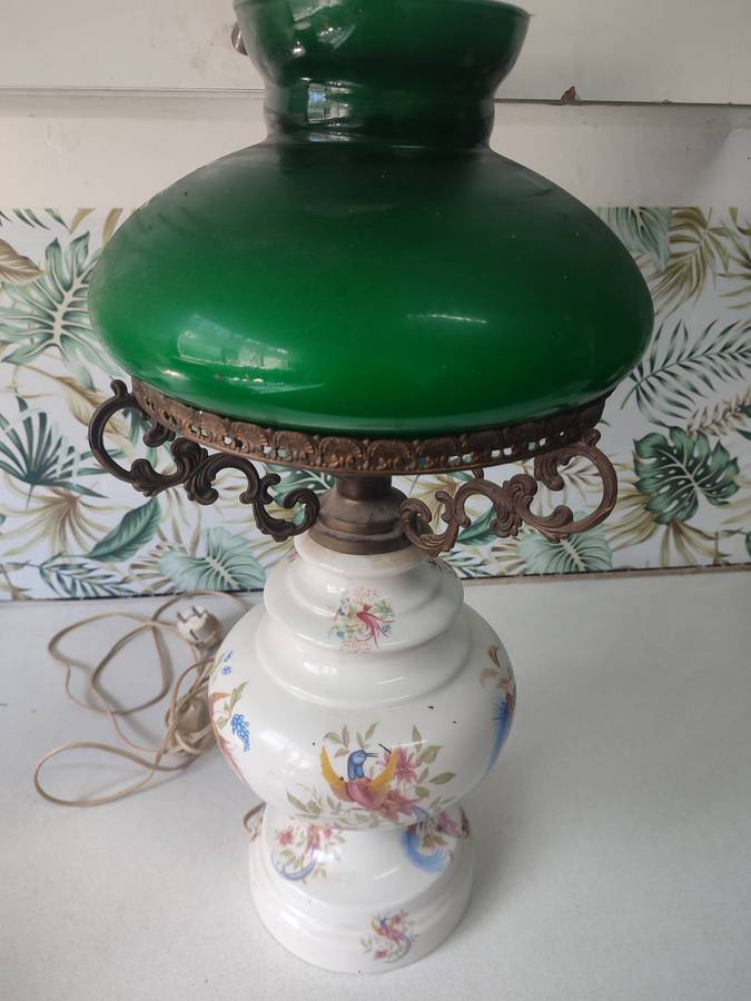 #2 GORGEOUS VINTAGE KEROSENE ELECTRIC TABLE LAMP!
