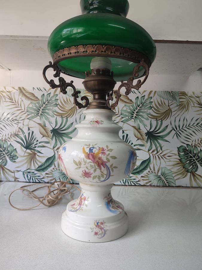 #2 GORGEOUS VINTAGE KEROSENE ELECTRIC TABLE LAMP!