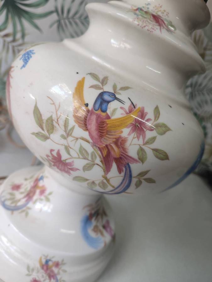 #2 GORGEOUS VINTAGE KEROSENE ELECTRIC TABLE LAMP!