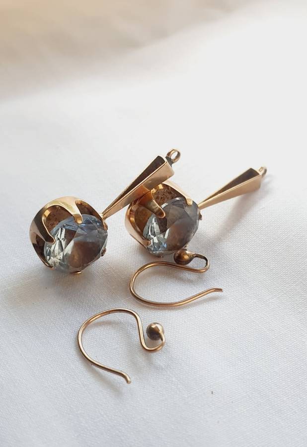 1930's Antique Yellow Gold 9CT Natural Gut Aquamarine earrings - 5.2 Grams - exactly 2.6 grams each