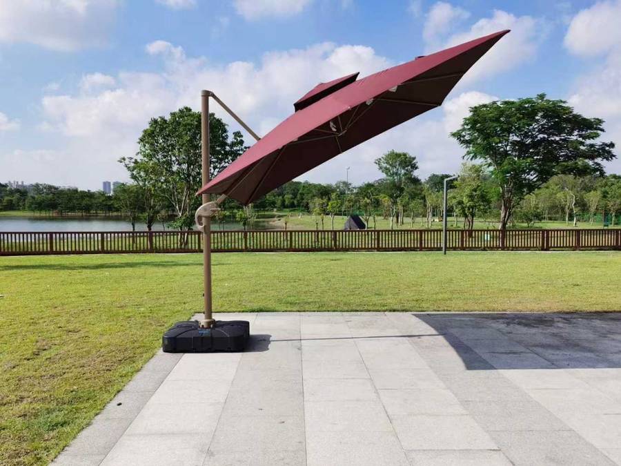 Premium Cantilever Patio Umbrella  Outdoor Offset Umbrella for Garden, Deck, and Poolside Shade