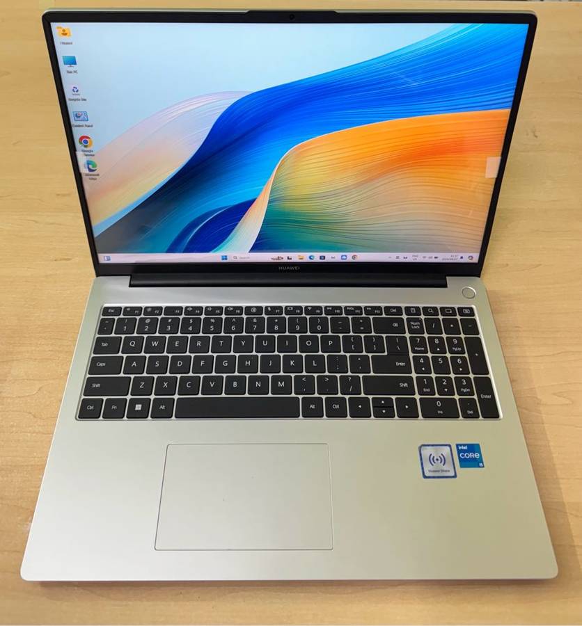 Huawei MateBook MCLF-X  Intel® Core i5 12450H 8GB RAM and 512GB Nvme SSD 16-Inch Laptop Refurbished