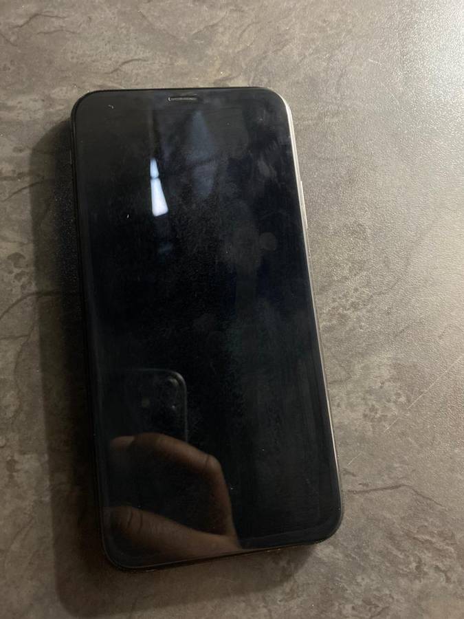 iPhone X  64 GB,( Face ID not working, battery 78%)