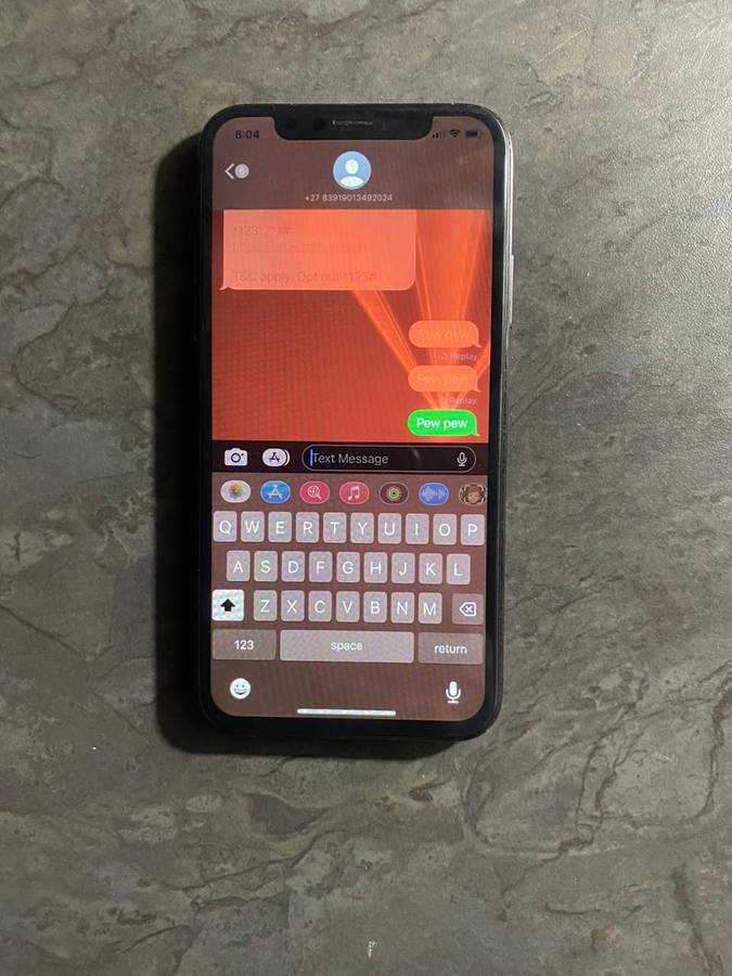 iPhone X  64 GB,( Face ID not working, battery 78%)