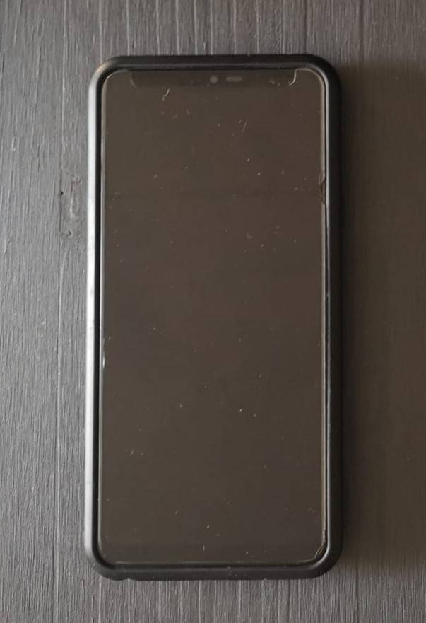 LG G7 ThinQ Phone with Case