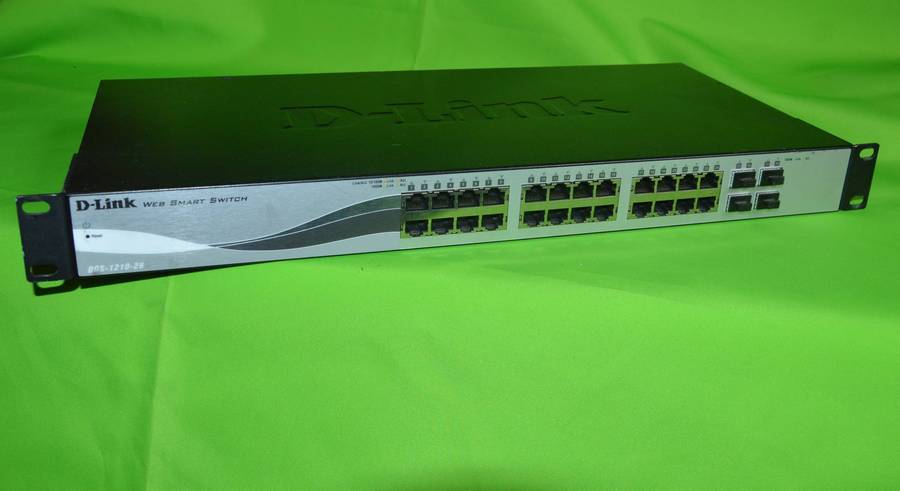 Managed Switch - 28 Port Gigabit,  Web Smart - D-Link DGS-1210-28