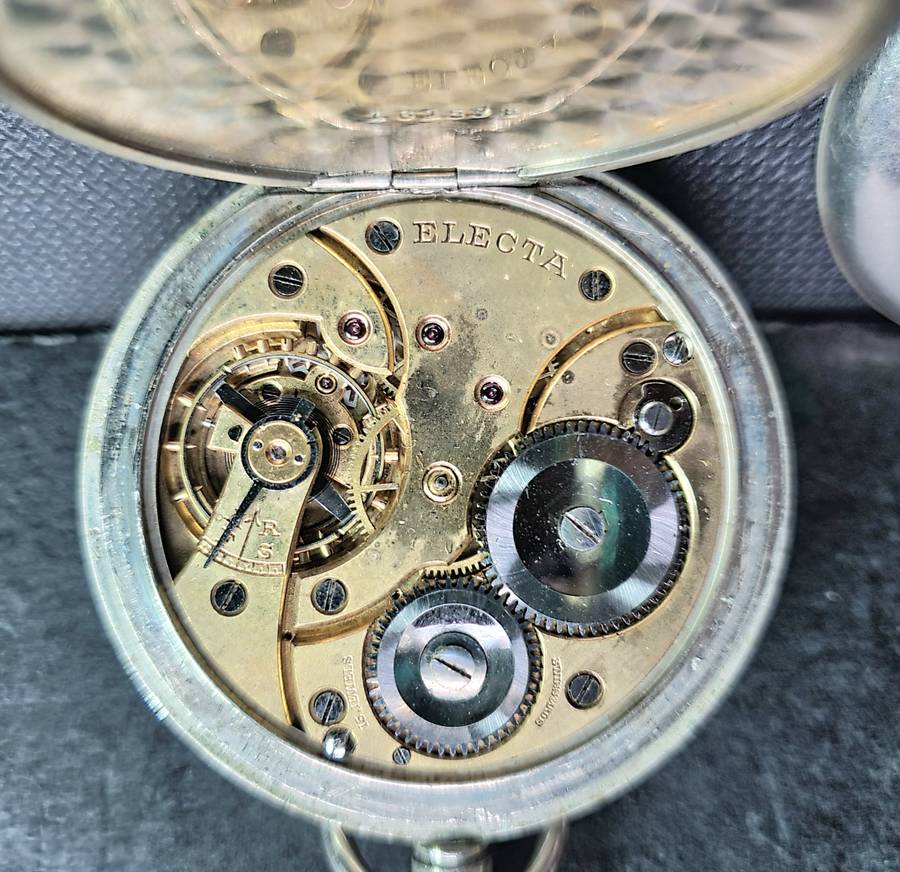 Rare Electa 30 Hour Non Luminous Mark V - World War I British Army RFC Pilots official Pocket watch