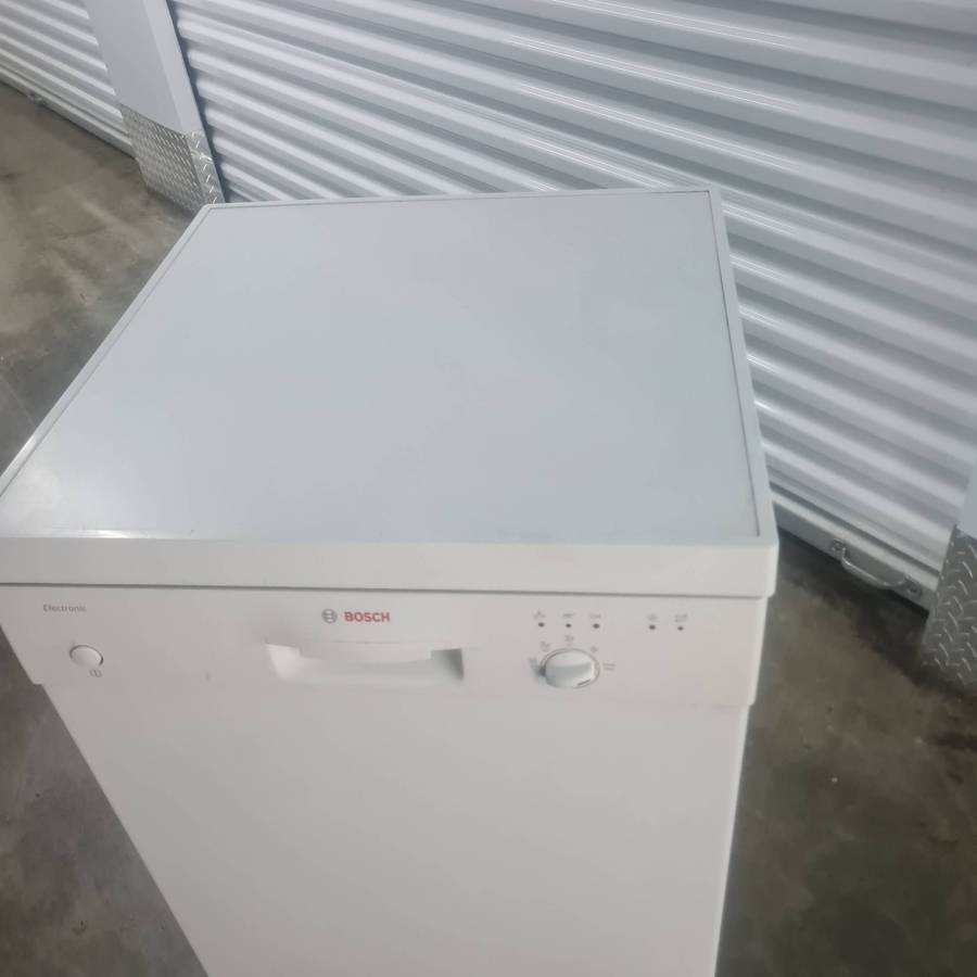 Bosch Dishwasher SGS43E02ZA