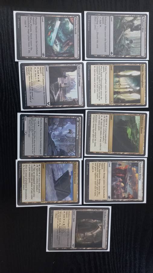 MAGIC THE GATHERING TRADING CARD - Commander Deck - Aron Benalias Ruin