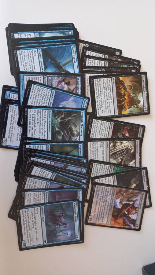 MAGIC THE GATHERING TRADING CARD BUNDLE !! +/- 340 cards !!