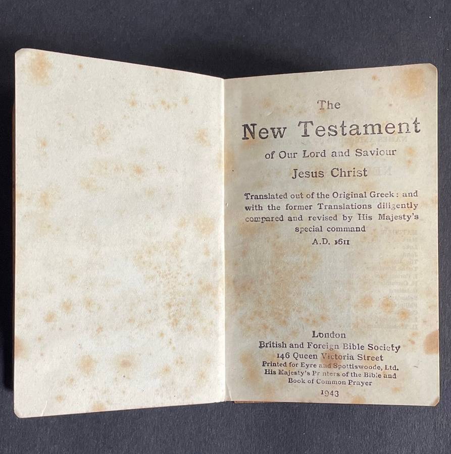 Jan Smuts Bible given to the troops WWII Olive wood etched cover.