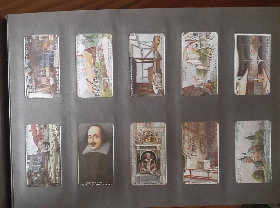 VINTAGE ANTIQUE LONDON CIGARETTE CARD ALBUM!