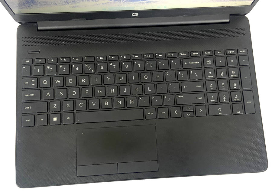 HP laptop - i5 11th gen, 8GB RAM, 1.5 Terabyte (512 GB NVMe SSD and 1 TB HDD) 15-dw3xxx, 4 H battery