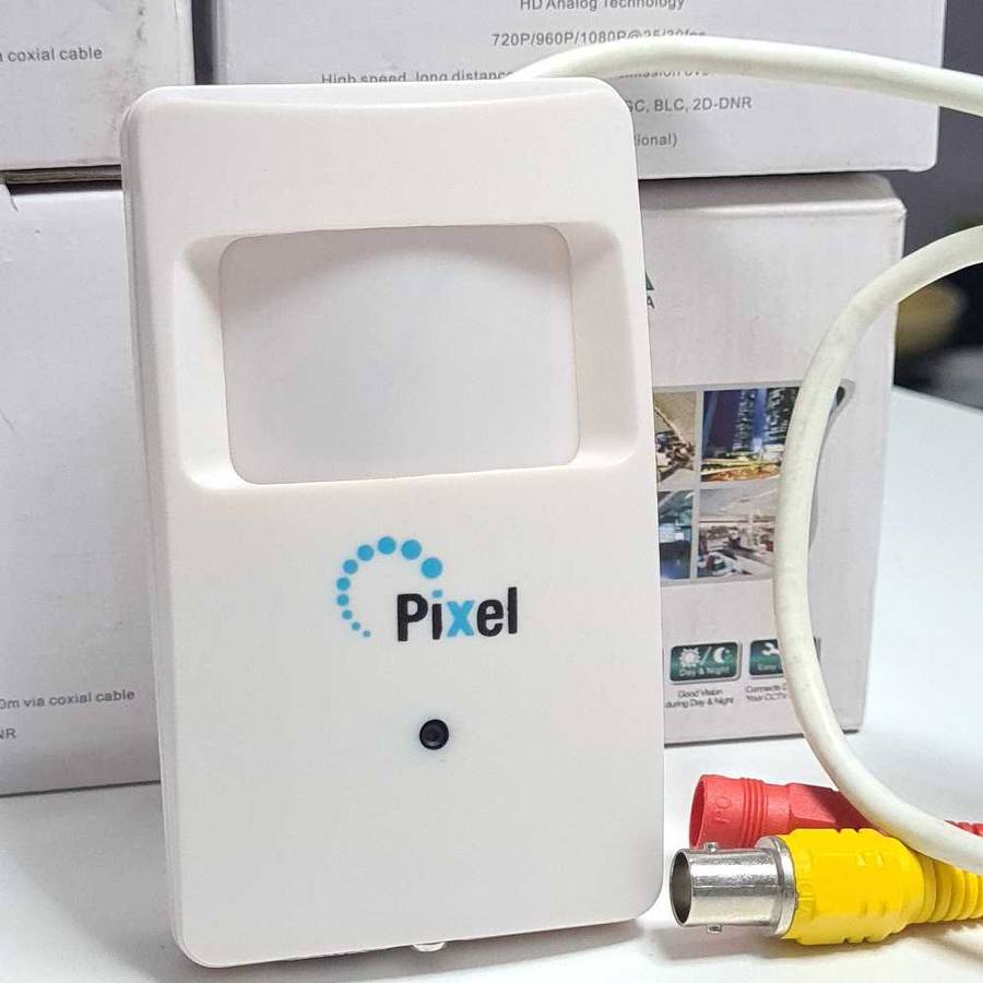 Bid x 6 Surveillance cameras with infrared sensors