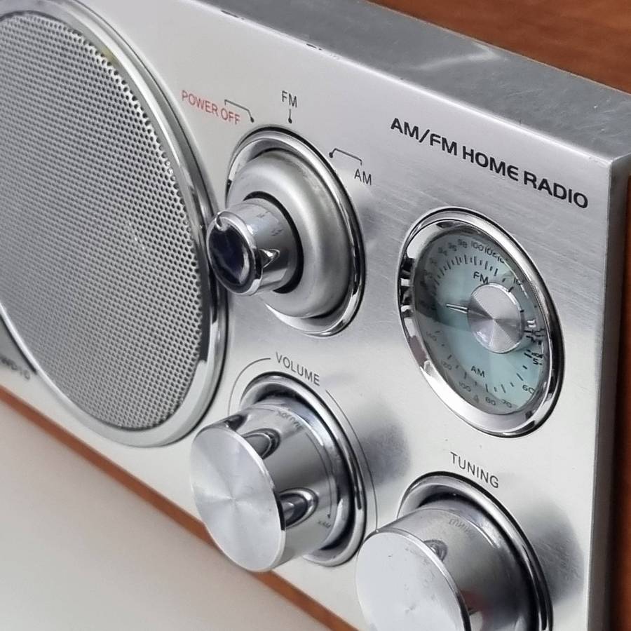 Retro Style FM/AM Radio