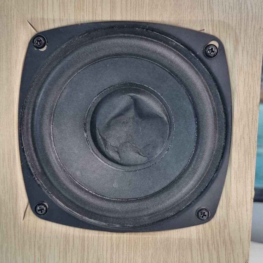 AIWA Bluetooth, CD, FM, Aux, Video player Model AMD-006