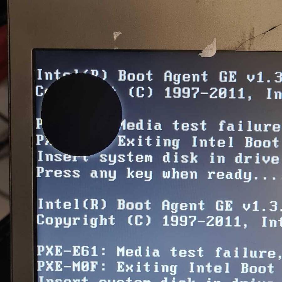 Toshiba (Turns on) Core i7 vPro to fix or for spares x 2