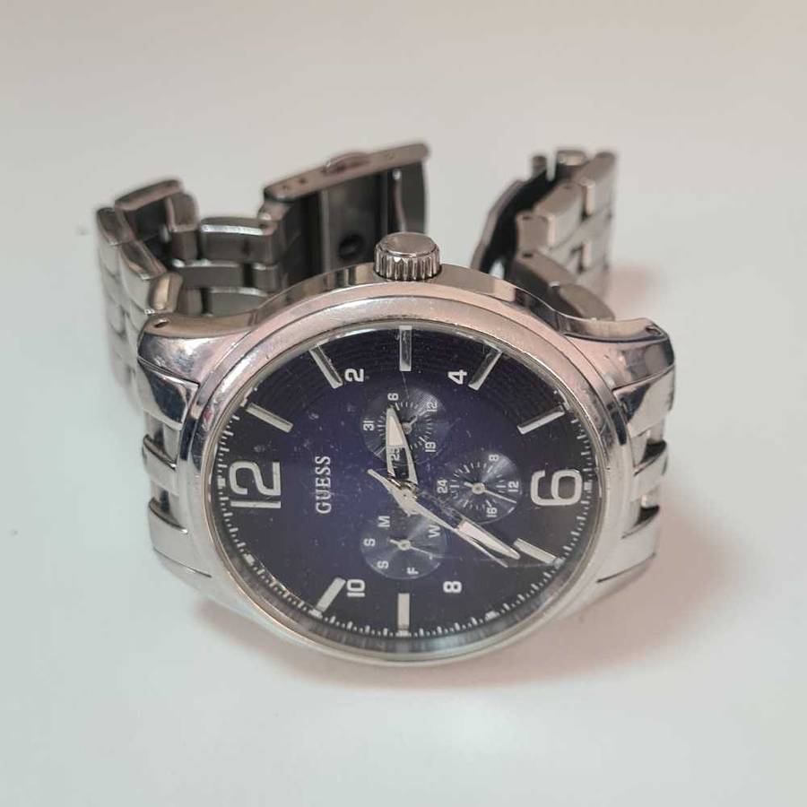 GUESS Men's U0252G2 watch (see details)