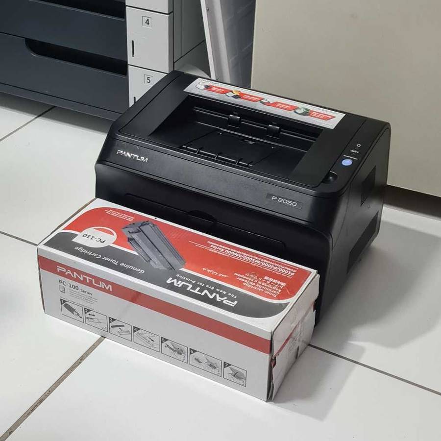 Pantum P2050 laser printer with brand new toner
