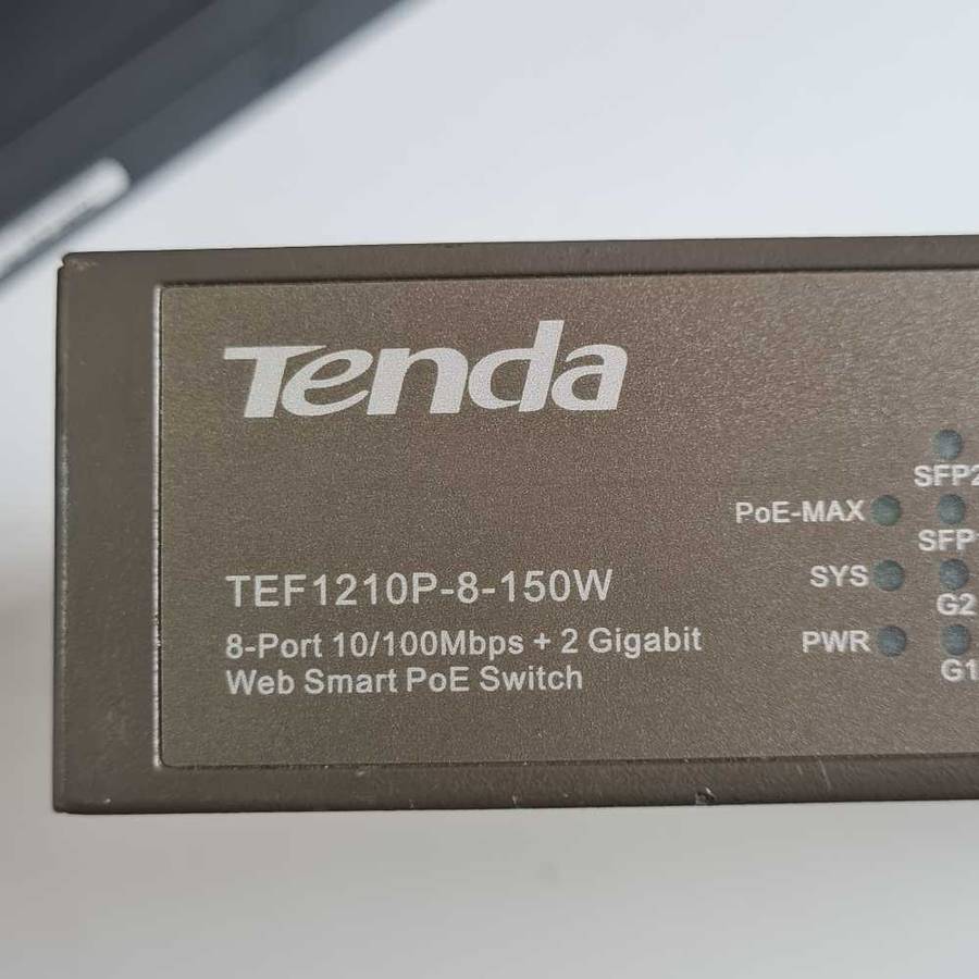 Tenda 8 Port Fast Ethernet 2GE+2SFP Web Smart 123W PoE Switch