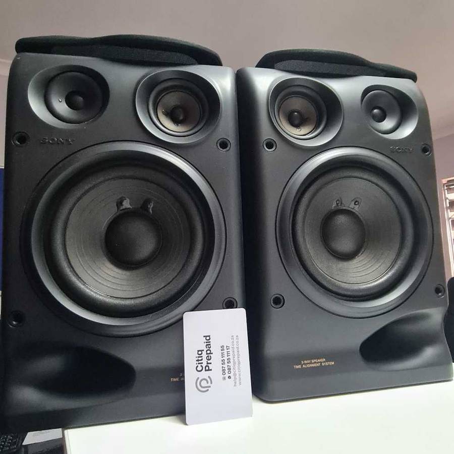 Powerful Sony 3-way speakers.