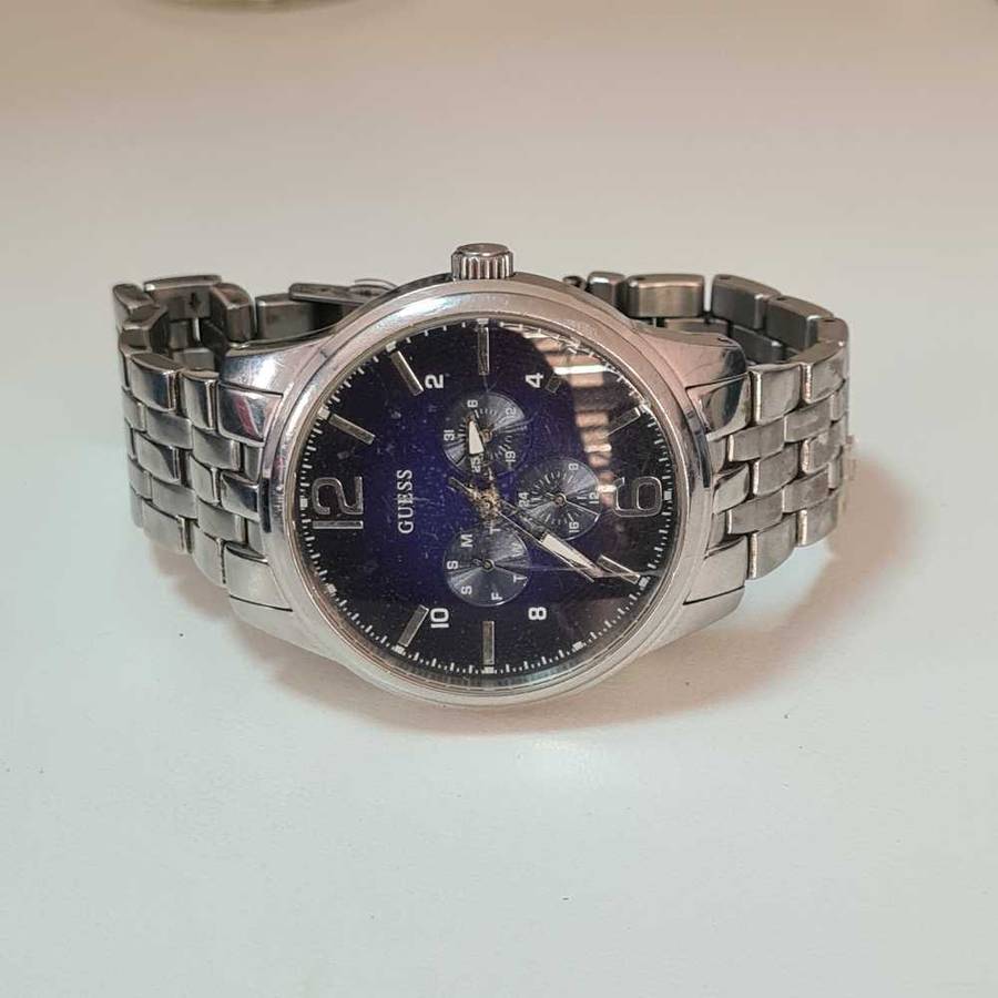 GUESS Men's U0252G2 watch (see details)