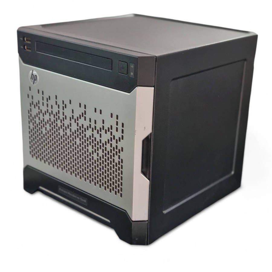 HP ProLiant MicroServer Gen8. (keeps flashing red)