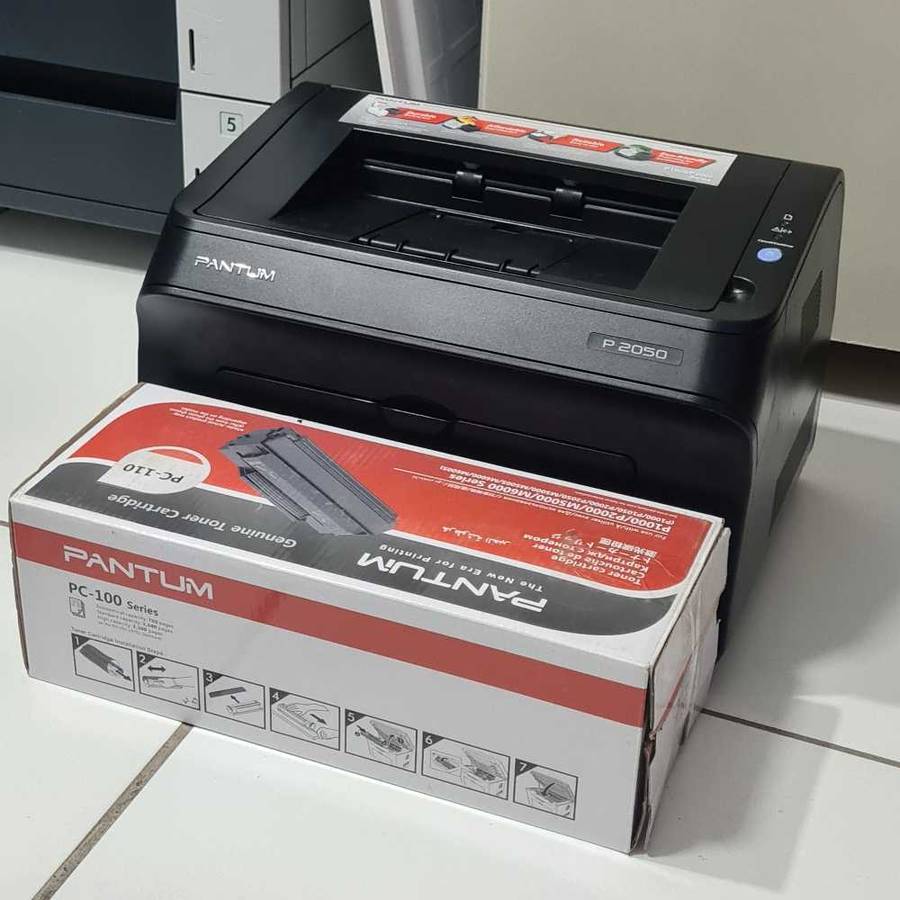 Pantum P2050 laser printer with brand new toner