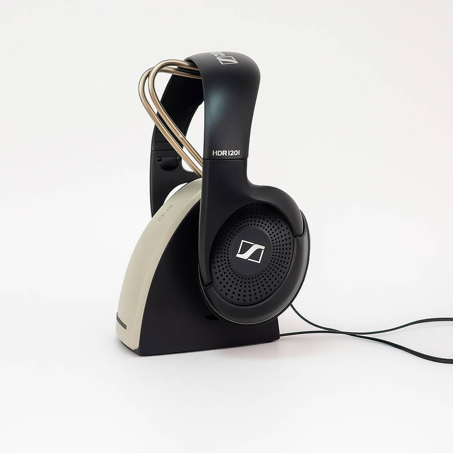 Sennheiser (switches on no sound)