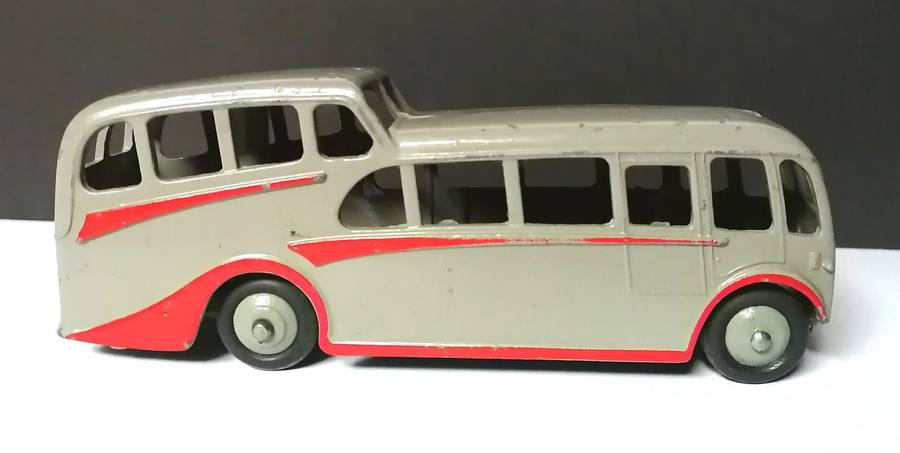 Dinky observation coach