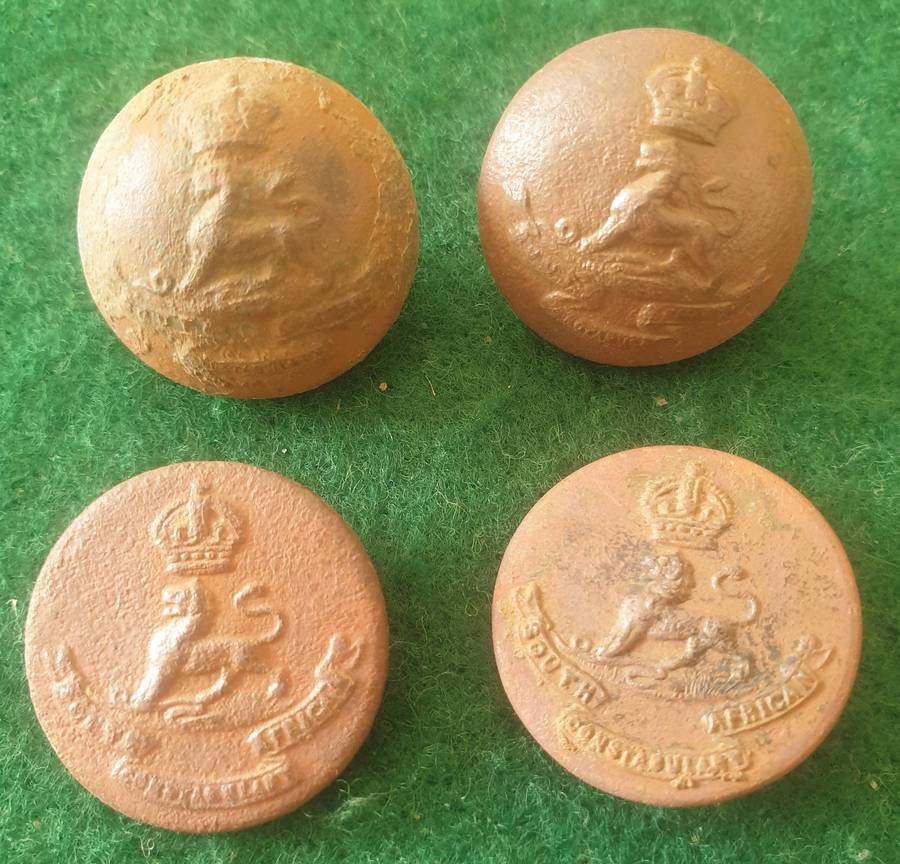 10 x Antique Anglo Boer War tunic buttons (various)
